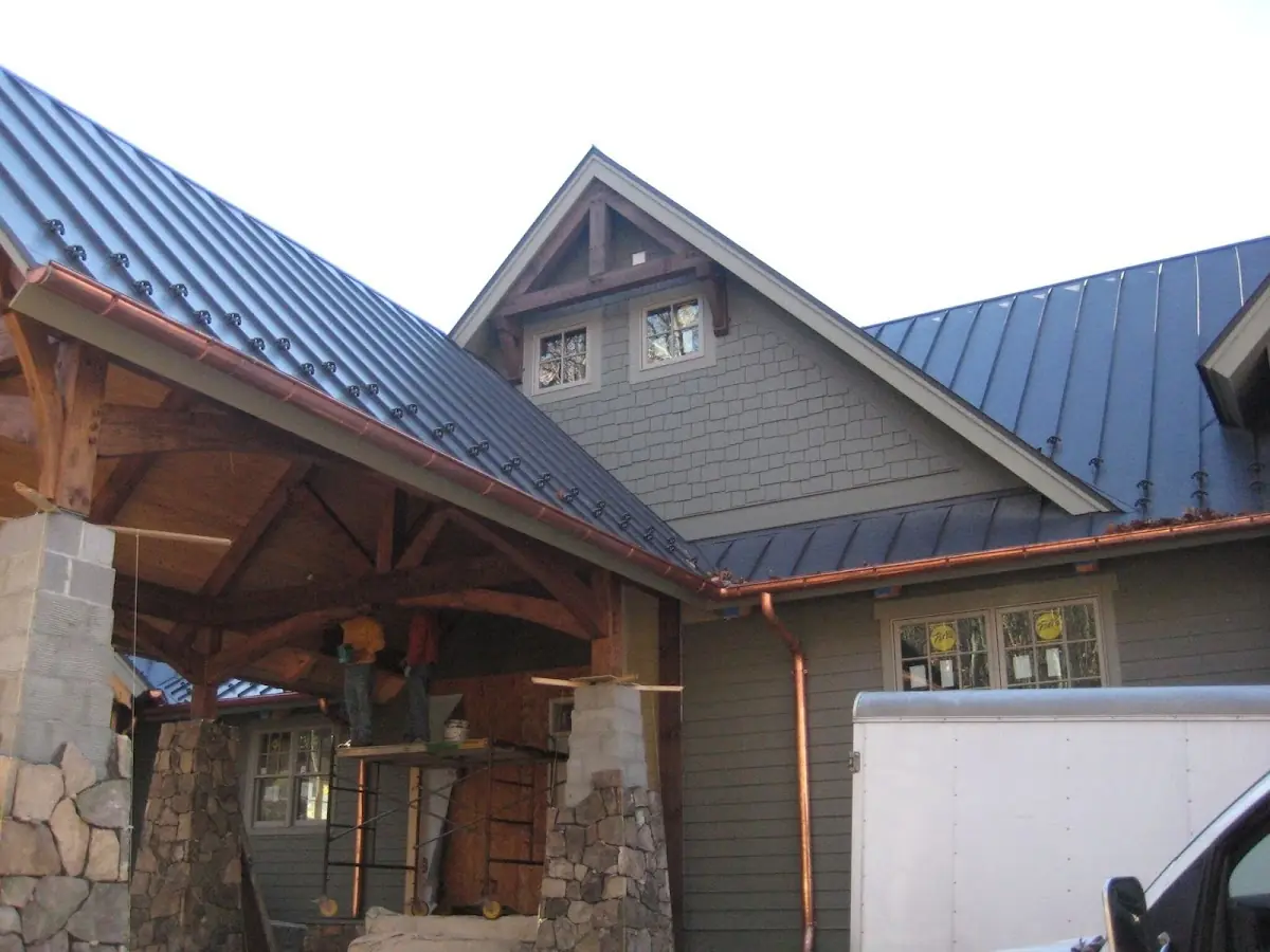 Craftsman Roofing team delivering quality roofing work in Counsman